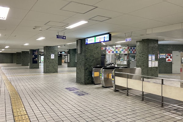 Hommachi Station 3