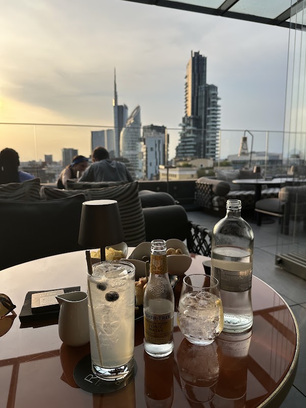 Radio Rooftop Bar 2
