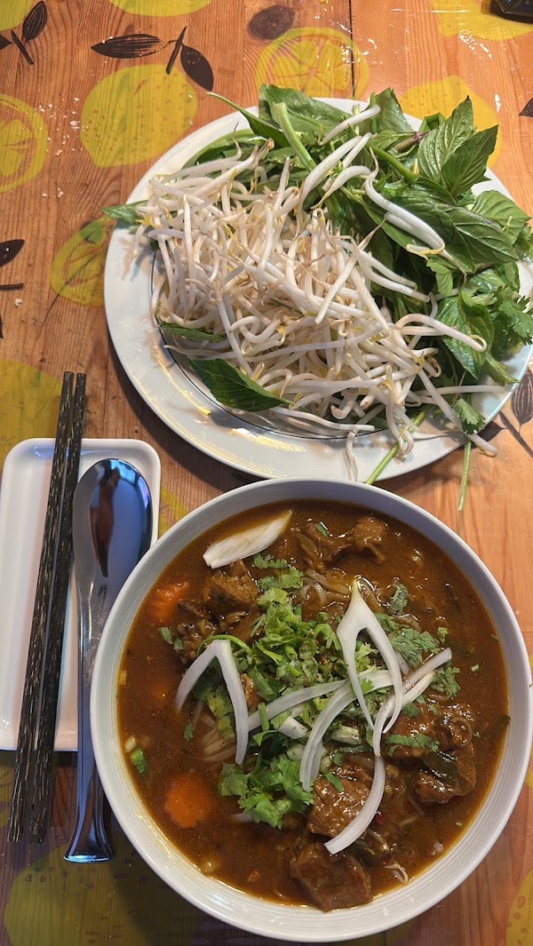 Miss Saigon Restaurant 3