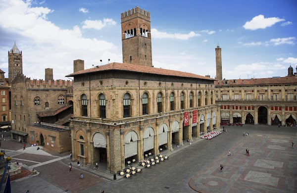 Piazza Maggiore 5