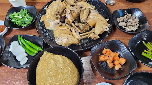 칠갑산토종옻닭삼계탕