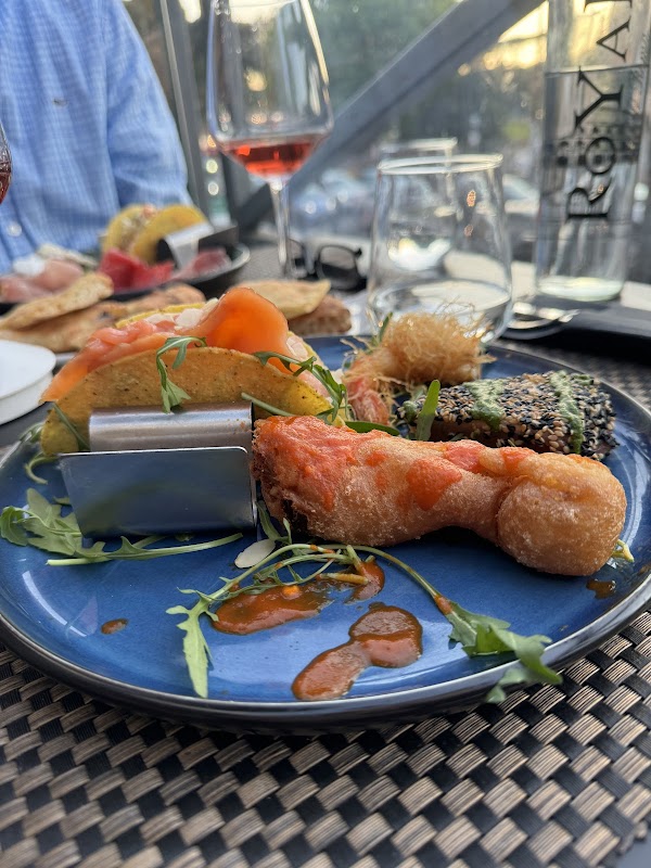 RoYaL Art Cafè 3