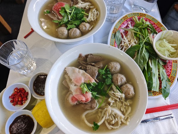 Phở Bánh Cuốn 14 4