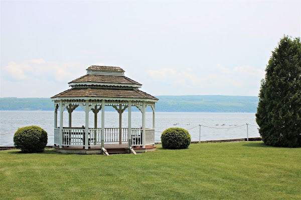 Plum Point Lodge on Seneca