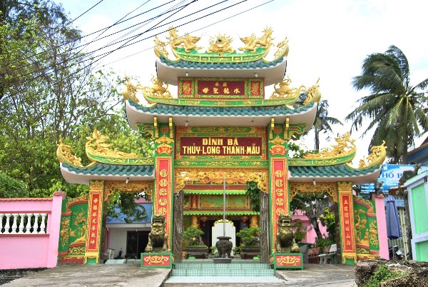 Dinh Bà