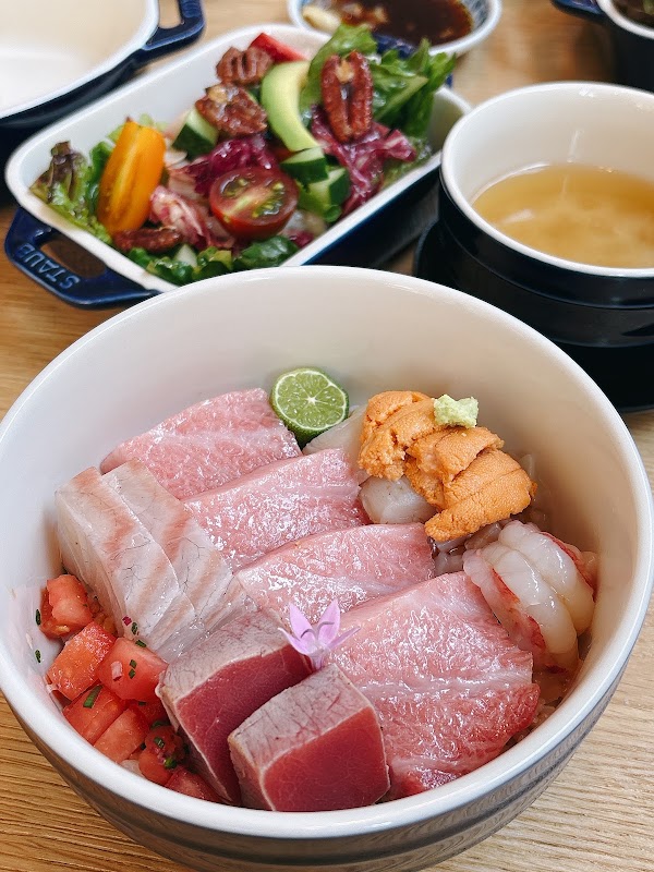 MARU Japanese Bistro 2