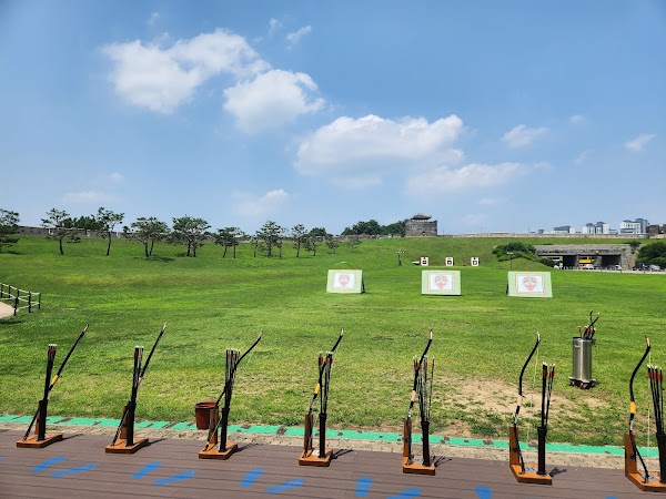 Suwon Hwaseong Fortress Archery Experience Centre 1