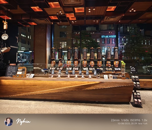 Starbucks Reserve Roastery New York 3
