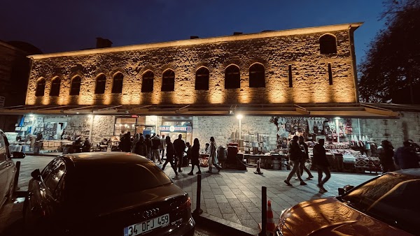 Meşhur Tarihi Eminönü Balık Ekmek Yılmaz Usta 4