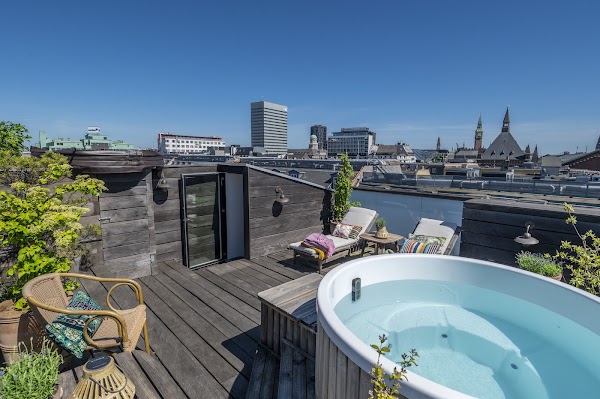 Axel Guldsmeden Hotels
