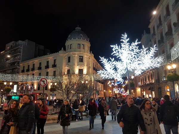 Plaza Isabel la Católica 3