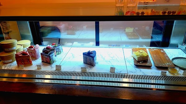 Hertz log coffee and dessert