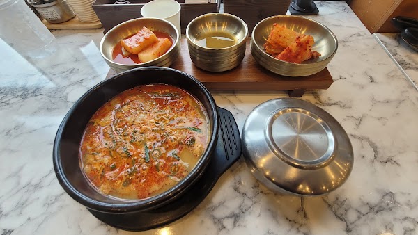 명인설렁탕 Myeongin Seolleongtang 2