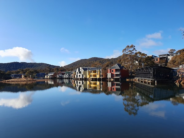 Lake Crackenback 1