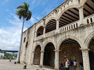Alcázar de Colón 1