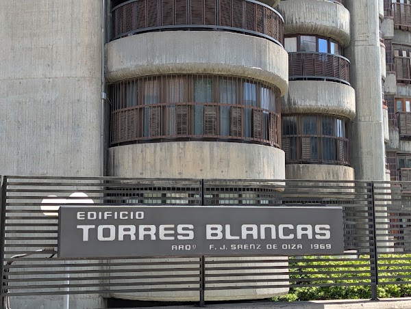 Torres Blancas 2