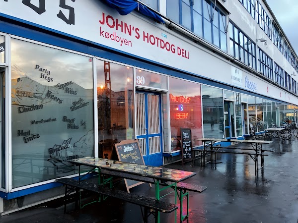 John’s Hotdog Deli