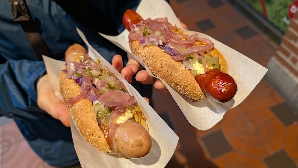 John’s Hotdog Deli 5
