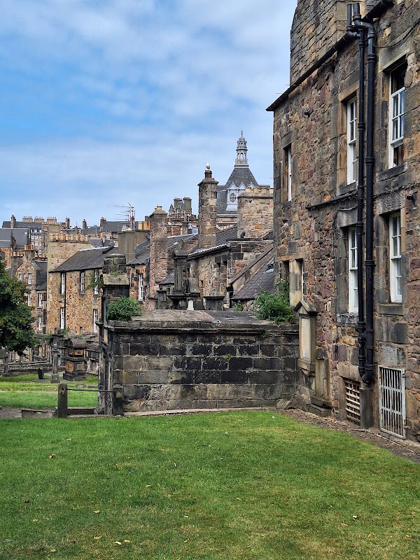 Greyfriars Kirkyard 5