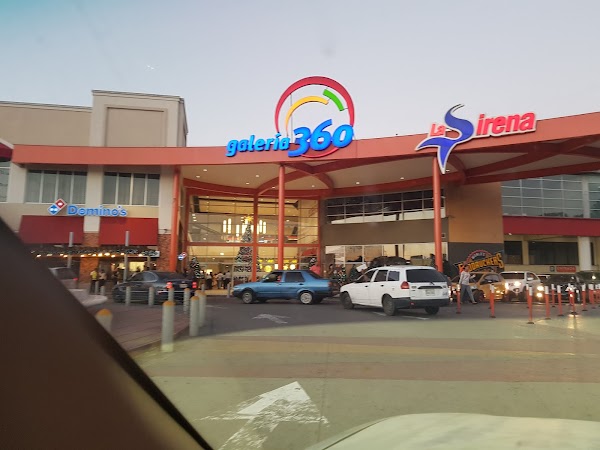 Centro Comercial Galería 360 1