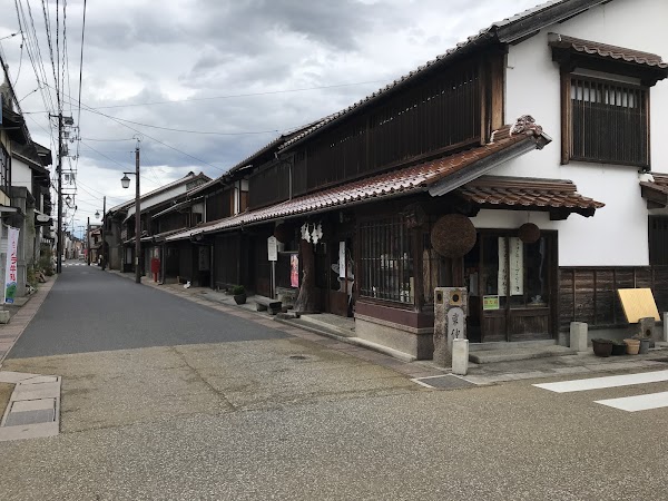 Kurayoshi White Wall Warehouses 4