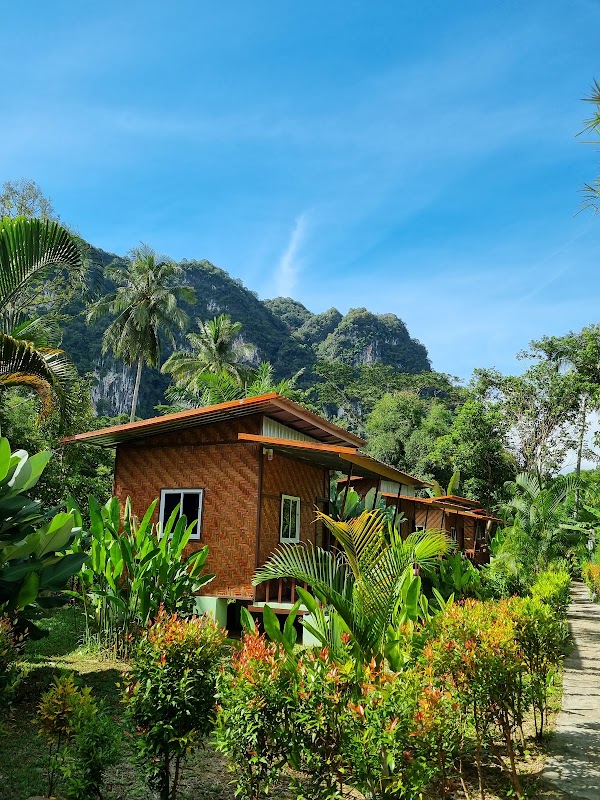 Khao Sok Bamboo Huts Resort