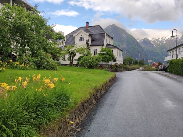 Balestrand 2