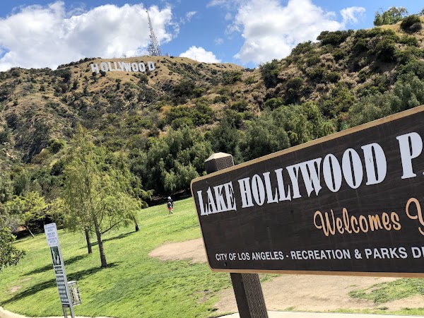 Lake Hollywood Park
