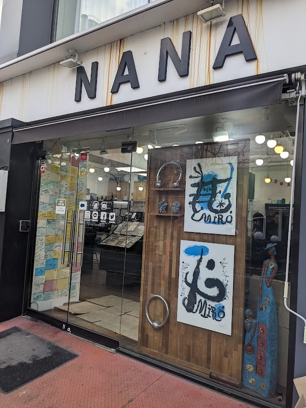 NANA Pierxing