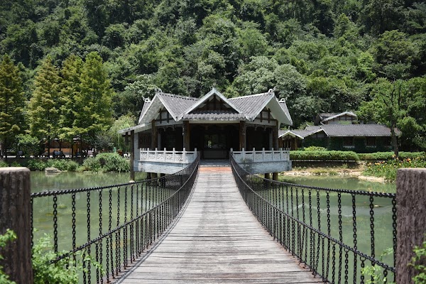 Huanglongdong Scenic Area 5