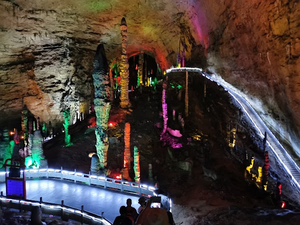Huanglongdong Scenic Area 4