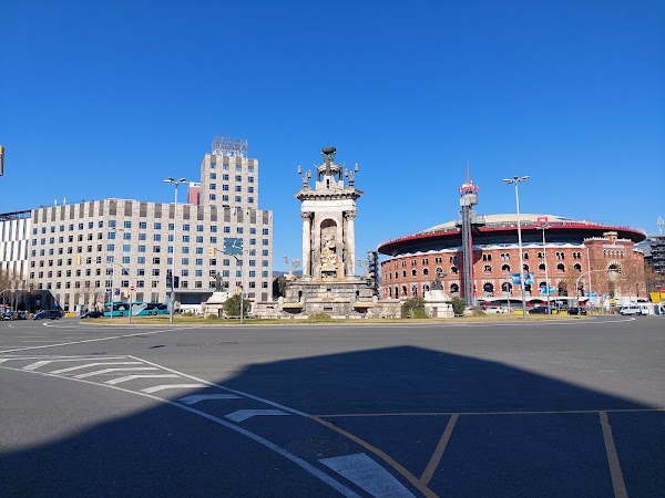 Plaça d'Espanya 3