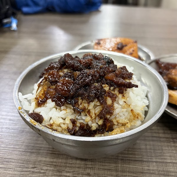 矮仔財滷肉飯 3