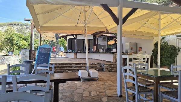 Tsabou beach bar & restaurant