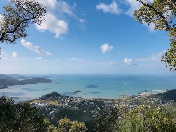 Honeyeater Lookout Trail