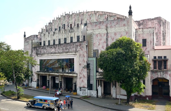 Manila Metropolitan Theater