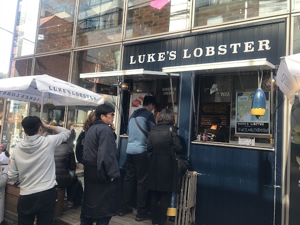 Luke’s Lobster Omotesando Cat Street 3