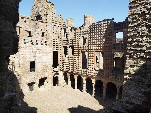 Crichton Castle 5