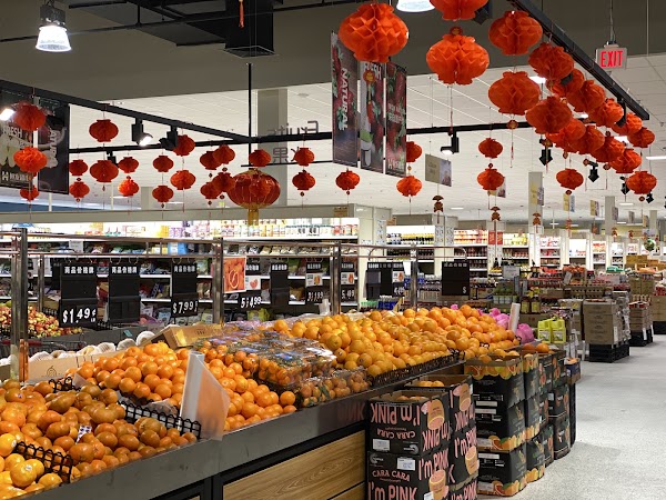 Hung Vuong Food Market 5