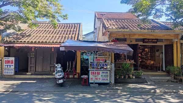 Cơm gà bà Vân