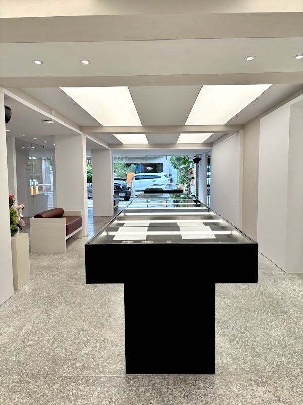 PATTARAPHAN Flagship Store 2
