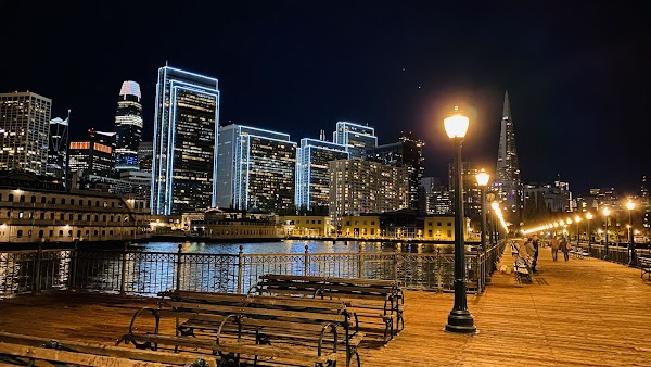 Pier 7 4