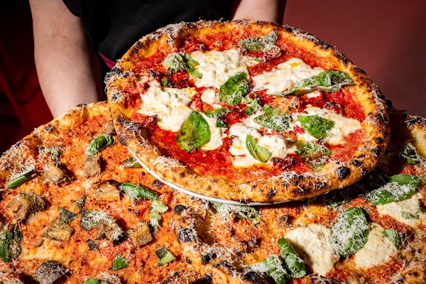 ACE Pizza Victoria Park 4