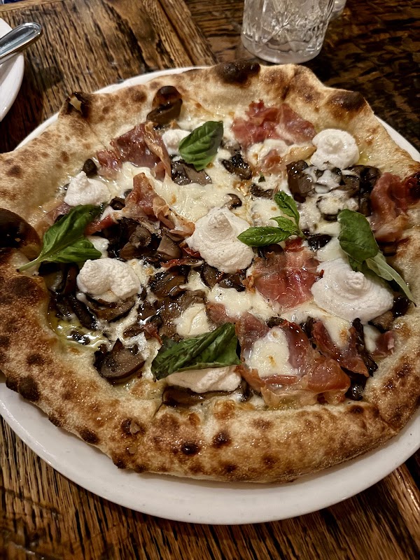 Nino's 46 4