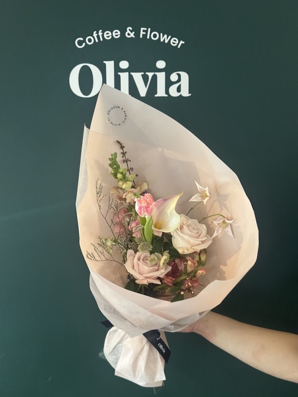 Olivia Coffee & Flower 5