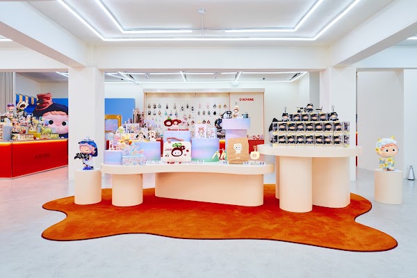 HEYONE Flagship Store Seongsu 3
