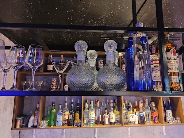 Coco Bar 2B Tạ Hiện