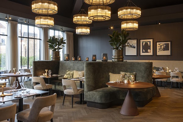 Bar & Restaurant Julien by Dukes' Palace 1