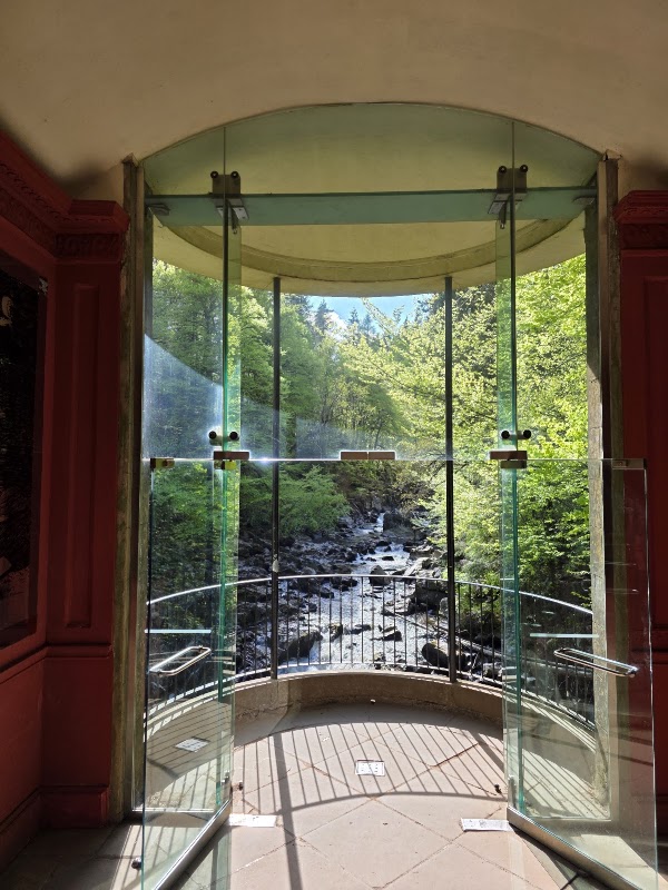 Ossian's Hall - The Hermitage (National Trust for Scotland) 3