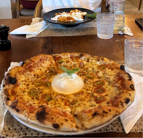 Oasis restaurant 3